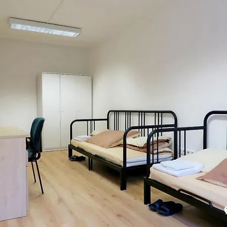 Attila Apartmans 住宿加早餐酒店